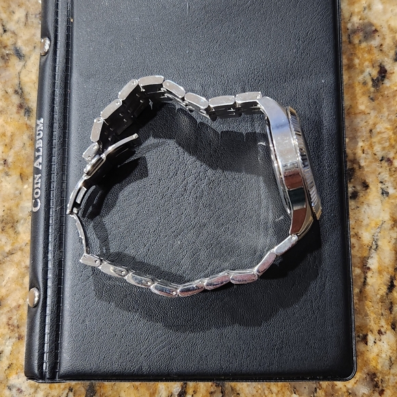 Villandry Acier Cosmopolite Men's Watch - Picture 3 of 5